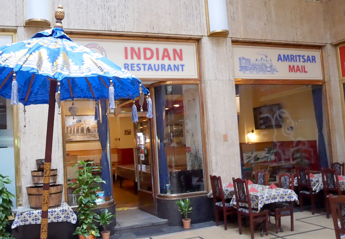 Vchod, Amritsar Mail, Indická restaurace, Praha